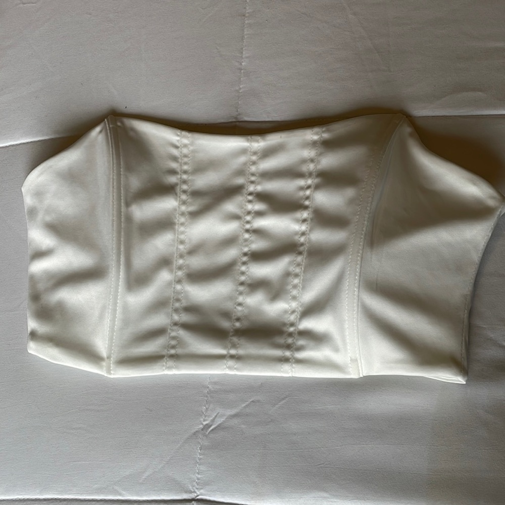SHEIN solid white crop tube top